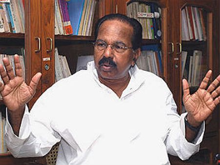 ಬನ್ನೂರುಮಠರೇ ಏಕೆ ಬೇಕು: ಮಾಜಿ ಕಾನೂನು ಸಚಿವರ ಪ್ರಶ್ನೆ