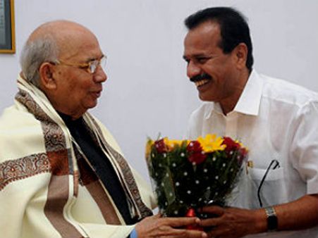 ರಾಜ್ಯದಲ್ಲೂ 'ಗುಜರಾತ್ ಮಾದರಿ ಲೋಕ' ಜಾರಿಯಾಗುವುದೇ!