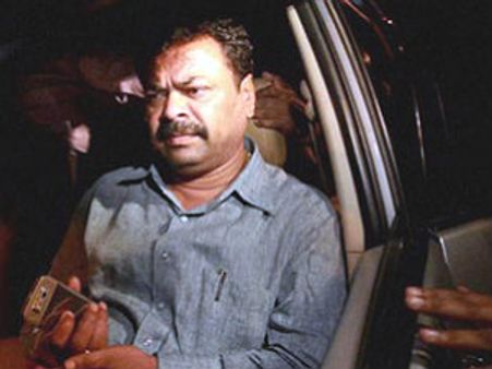 ರೇಣುಕಾಚಾರ್ಯ ಟೆರರಿಸ್ಟ್!:ಸದಾನಂದ ಗೌಡ ಘೋಷಣೆ