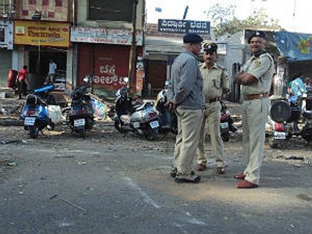 ಗಾಂಧಿಬಜಾರ್ ಮಾರುಕಟ್ಟೆಗಳು ಪೀಸ್ ಪೀಸ್ : ಜನ ಸಂತಸ