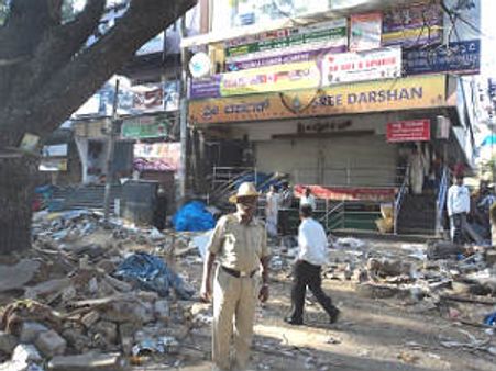 ಗಾಂಧಿಬಜಾರ್ ಪೊಲೀಸರು ನಿದ್ರಿಸುತ್ತಿದ್ದಾರೆ donot disturb!