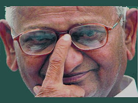 ಬಿಜೆಪಿ ಬ್ಲೂ ಬಾಯ್ಸ್ ಸದನದಿಂದ ಹೊರಹಾಕಿ ಅಣ್ಣಾ