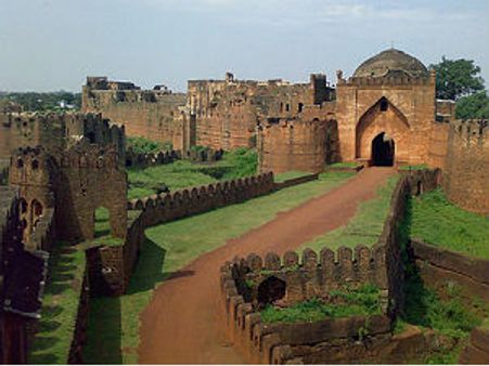 ಬೀದರ್‌ ಕಾಲೊನಿಯಲ್ಲಿ ಬೆಂ.ಪೊಲೀಸರು ಮಾಡಿದ್ದೇನು?