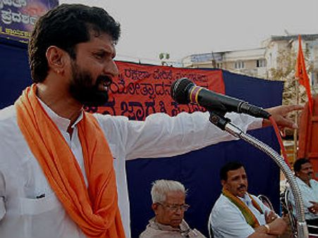 ಉಪಪತ್ನಿ ಹೊಂದಿರುವವರೂ ಬಿಜೆಪಿಯ ಪ್ರಶ್ನಿಸುತ್ತಾರಾ!?