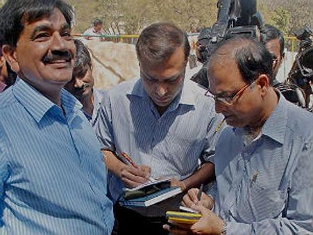 ಮುಂದುವರಿದ ಹೈದ್ರಾಬಾದ್ ಅನಂತನಿಧಿ ಕುತೂಹಲ