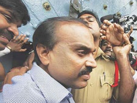 ಮಾ.2ರೊಳಗೆ ರೆಡ್ಡಿ ಬೆಂಗಳೂರು ಸಿಬಿಐ ಕೋರ್ಟಿಗೆ