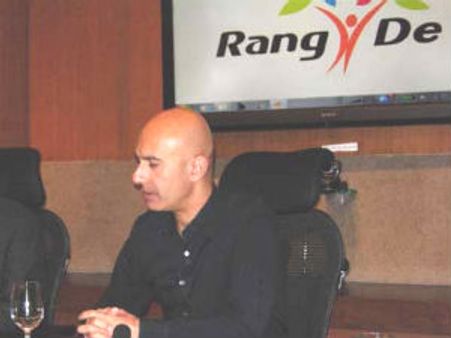 ಕಸ ಗುಡಿಸುವವನಲ್ಲಿಯೂ ನಾಯಕನಿದ್ದಾನೆ : ರಾಬಿನ್