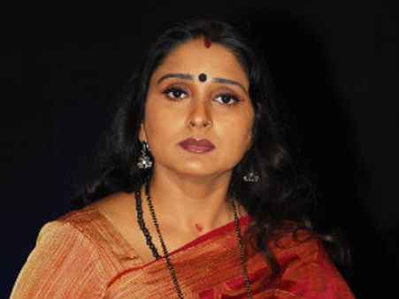 ತೆನೆ ಹೊತ್ತ ನಟಿ ಮಾಳವಿಕಾ, ಜೆಡಿಎಸ್ ಗೆ ಸೇರ್ಪಡೆ