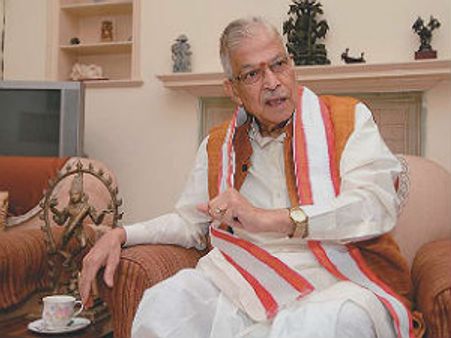 ಬಿಜೆಪಿಗಾಗಿ 2ಜಿ ಹಗರಣದ ಹಣಕ್ಕೆ ಕೈಯೊಡ್ಡಿದ್ದ ಜೋಶಿ