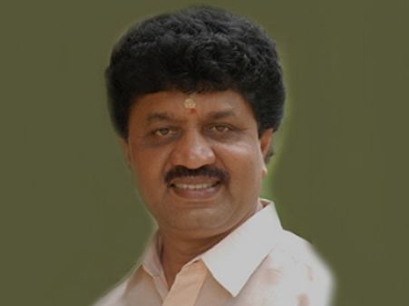 ಯಡ್ಡಿ ಮಾಡಿದ್ದ ಅಕ್ರಮ ಸರಿತಿದ್ದಿದ ಸದಾನಂದ!