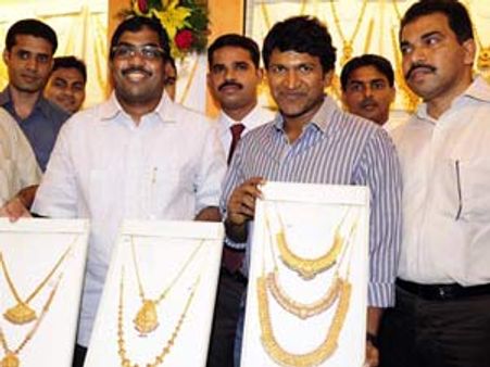 ಜಗತ್ತಿನ ನಂ.1 ಜ್ಯುವೆಲ್ಲರಿ ಆಗುವಾಸೆ: ಮಲಬಾರ್ ಸಂಸ್ಥೆ