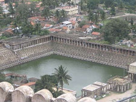 ಮೇಲುಕೋಟೆಯ ಗಮನ ಸೆಳೆಯುವ ದೇಗುಲಗಳು