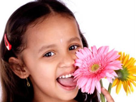 ಧೂಳಿನಂತೆ ಬಿಟ್ಟೂ ಬಿಡದೆ ಮೇಲೆದ್ದು ಹೆಣ್ಣಾಗುತ್ತೇನೆ