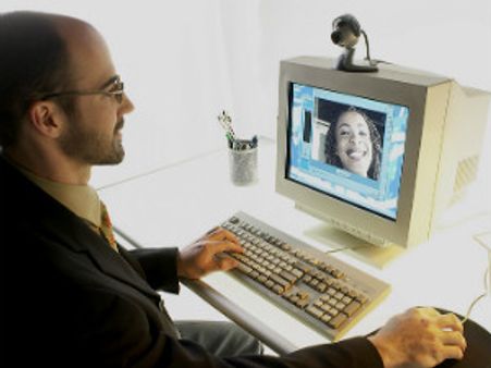 ರಾಜಕೀಯ: ಚೀನಾದಲ್ಲಿ 42 ವೆಬ್‌ಸೈಟ್‌ಗಳಿಗೆ ಗುನ್ನಾ