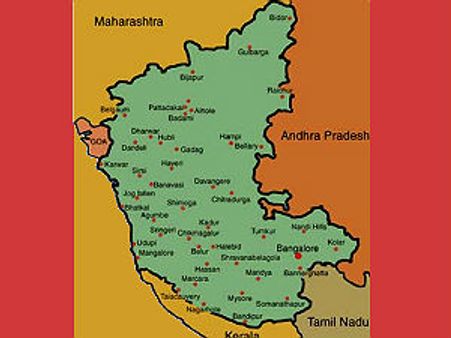 ವಿದೇಶಕ್ಕೆ ತೆರಳಿದ ಸಚಿವ: ವ್ಯಾಪಕ ಆಕ್ರೋಶ