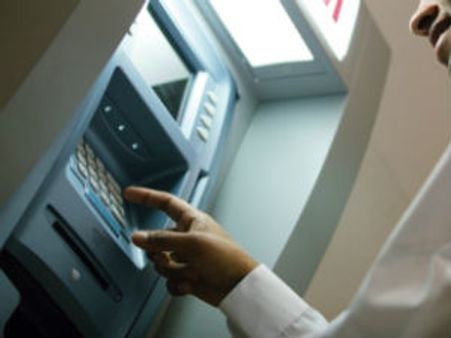 ಮೈಸೂರು ದಸರಾದಲ್ಲಿದೆ ಸಂಚಾರಿ ಎಟಿಎಂ