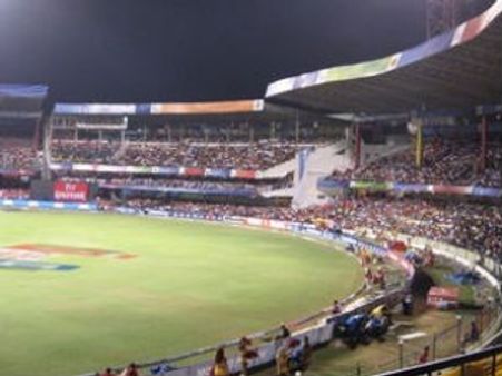 ಚಿನ್ನಸ್ವಾಮಿ ಸ್ಟೇಡಿಯಂ ಸ್ಪೋಟ: 2 ಉಗ್ರರು ಸೆರೆ