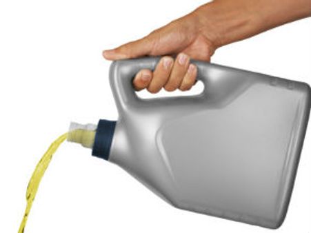 ಪೆಟ್ರೋಲ್ ಬೆಲೆ ಲೀಟರಿಗೆ 2 ರು. ಇಳಿಕೆ ಸಾಧ್ಯತೆ