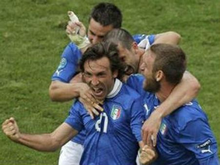ಬಾಲೋಟೆಲ್ಲಿ ಅದ್ಭುತ ಗೋಲು, ಇಟಲಿಗೆ ಜಯ