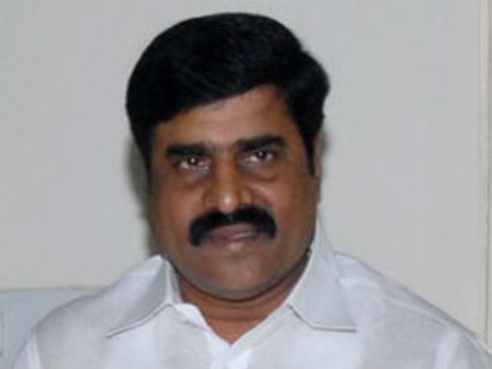 ಕಳಂಕಿತರನ್ನು ಕೈಬಿಡಿ, ಕರುಣಾ ಭಿನ್ನಮತದ ಹೊಗೆ