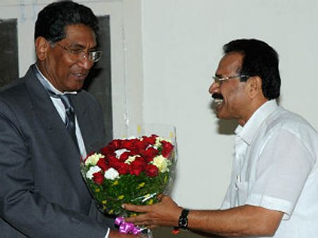 ಲೋಕಾಯುಕ್ತ ನೇಮಿಸಿ, ಇಲ್ಲಾಂದ್ರೆ ಸಾಂವಿಧಾನಿಕ ಇಕ್ಕಟ್ಟು