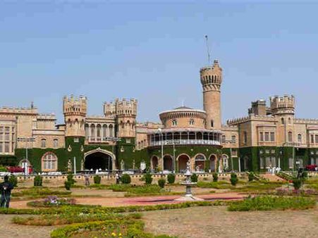 ನಂಬಿ, ಪ್ಯಾಲೆಸ್ ಗ್ರೌಂಡ್ಸ್ ವಾಣಿಜ್ಯ ಚಟುವಟಿಕೆ ಇನ್ನಿಲ್ಲ