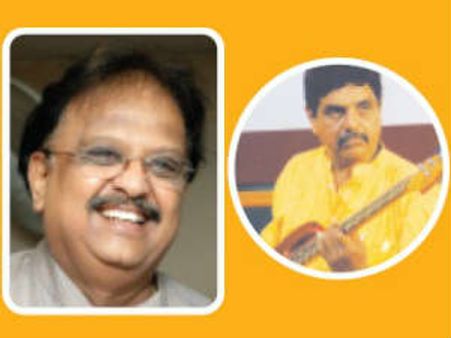 ಪುರಭವನದಲ್ಲಿ ಎಸ್ಪಿಬಿಗೆ 'ಆದರ್ಶರತ್ನ' ಪ್ರಶಸ್ತಿ ಪ್ರದಾನ