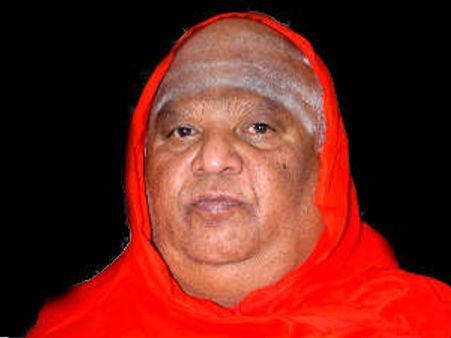 ಪ್ರಳಯ ಆಗೋಲ್ಲ ಧೈರ್ಯವಾಗಿರಿ: ಕೋಡಿಮಠ ಸ್ವಾಮಿ