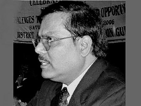 ಸ್ವಲ್ಪ ಅಡ್ಜೆಸ್ಟ್ ಮಾಡ್ಕೊಳ್ಳಿ ಎಂದ ಜಸ್ಟೀಸ್ ಕಿತ್ತಾಕಿ