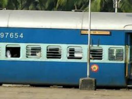 ಕೋರ್ಟ್ ಆದೇಶ:ಬೆಂಗಳೂರು- ಕಾರವಾರ ರಾತ್ರಿ ರೈಲು