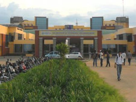 ಯಡಿಯೂರಪ್ಪ ಕಾಲೇಜು ಮುಂದಿನ ಮನೆ ನೆಲಸಮ