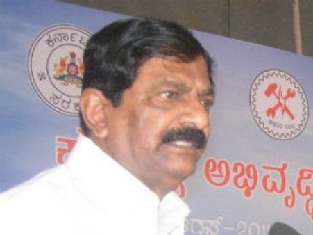 ಬಿಎಸ್ ವೈ ನಿಂದ ಬಿಜೆಪಿ ಅಲ್ಲಾಡಿಸಲು ಸಾಧ್ಯವಿಲ್ಲ