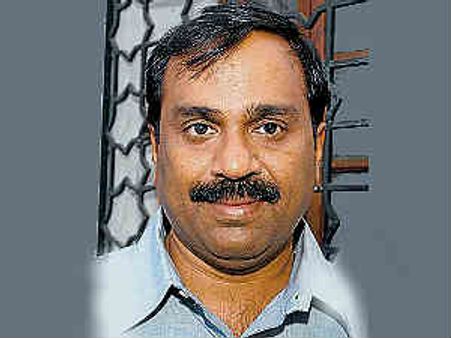 ಕರ್ನಾಟಕದಲ್ಲಿ ಚುನಾವಣೆ ಗಾಳಿ: ಗಾಲಿ ರೆಡ್ಡಿ ಕಣಕ್ಕೆ?