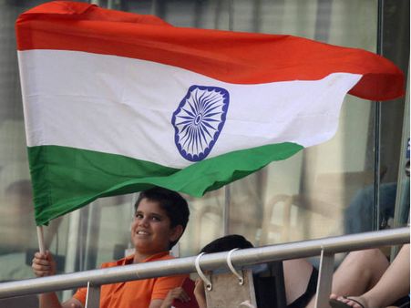 ಕಷ್ಟ ಸುಖ ನುಂಗಿನೀರು ಕುಡಿಯುವ ಮುಂಬೈ