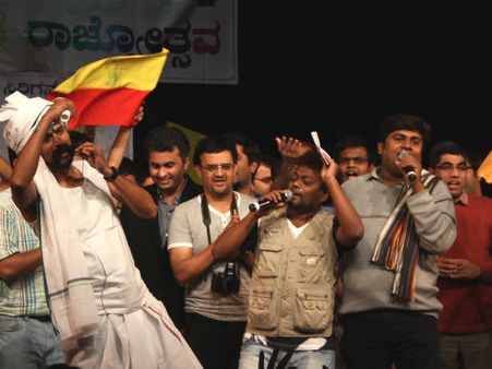 ಪಾಕ್ ಉಗ್ರರಿಂದ ಸಾಧು ಕೋಕಿಲಾ ಅಪಹರಣ!