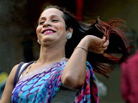 ಕೋಲ್ಕತಾ ಕಾಮನಬಿಲ್ಲು ಹಬ್ಬದಲ್ಲಿ ಕಟ್ಟಿದ ಕಮಾನು