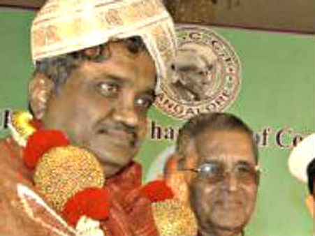 ನಿರೀಕ್ಷೆಯಂತೆ ಮೇಲ್ಮನೆ/ಬಿಜೆಪಿಗೆ ಸಂಕೇಶ್ವರ್ ರಾಜೀನಾಮೆ