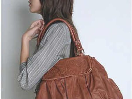 ಆತಂಕದಲ್ಲಿ ಕಾಲ್ ಸೆಂಟರ್ ಮಹಿಳಾ ಉದ್ಯೋಗಿಗಳು