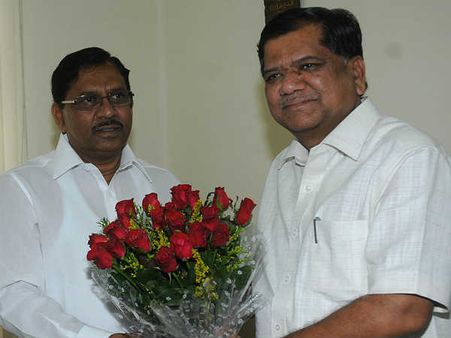 ಸಜ್ಜನ ಶೆಟ್ಟರಿಗೆ ಕ್ಯಾನ್ಸರ್, ಡಾ. ಪರಮೇಶಿಗೆ ಏನಾಗಿದೆ?