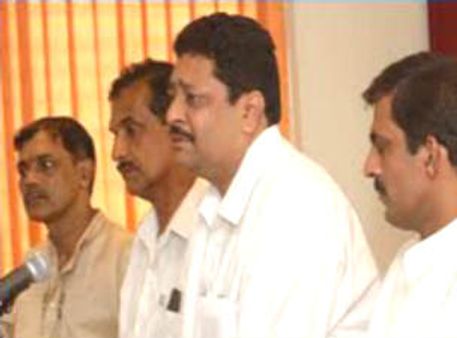 ಬಜೆಟ್ ಗೆ ಬಿಎಸ್ವೈ ಅವಕಾಶ:ರಹಸ್ಯ ಕಂಡುಕೊಂಡ ಜೆಡಿಎಸ್