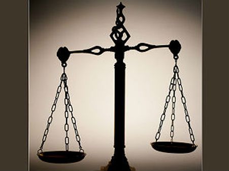 ಸುಪ್ರೀಂ ನ್ಯಾಯತಕ್ಕಡಿ ಮುಂದೆ ಕರ್ನಾಟಕ ಬೆಪ್ಪುತಕ್ಕಡಿ