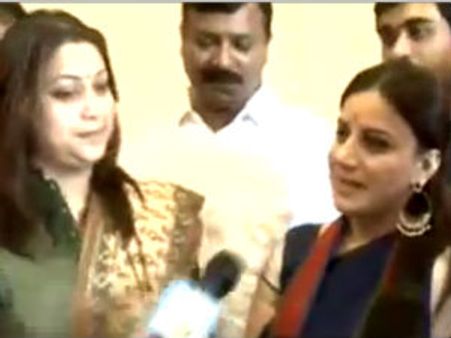 ಶ್ರೀರಾಮುಲು ಪಕ್ಷದ ಕೈ ಹಿಡಿದ ಪೂಜಾ ಗಾಂಧಿ