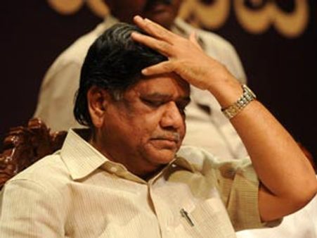 ಶೆಟ್ಟರ್ ಗೆ ಒಂದು ದಿನದ ಗಡುವು ಕೊಟ್ಟ ಪಾಪು