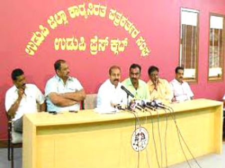 ಅವಮಾನಿತ ರಘುಪತಿ ಭಟ್ ಚುನಾವಣೆಯಿಂದ ಔಟ್