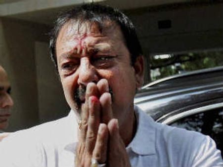 ಸಂಜಯ್ ದತ್ ವಿರುದ್ಧ ಜಾಮೀನುರಹಿತ ವಾರಂಟ್