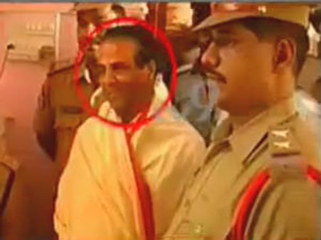 ಕಾಮಿ ಸ್ವಾಮಿ ಶಿವಸಾಯಿಬಾಬಾ ಬಂಧನ