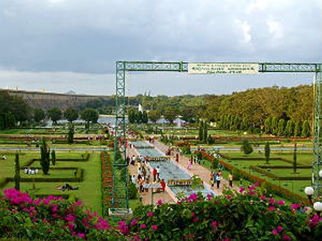 KRS: ಬಂಟ್ವಾಳ ಬಾಲಕಿ, ಮೈಸೂರು ಡ್ರೈವರ್ ಮೃತ್ಯು