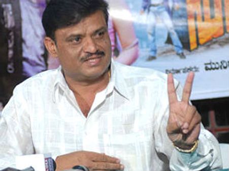 ಮುನಿರತ್ನ ಹಿಟ್ ವಿಕೆಟ್: ಚುನಾವಣೆಯಿಂದ ಔಟ್?