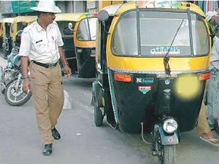 ಉಗ್ರರ ಗುರ್ತಿಸಿದ ಆಟೋಚಾಲಕ ಬಹುಮಾನ ಬೇಡವೆಂದ