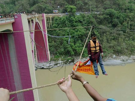 ಗಿನ್ನಿಸ್ ದುರಂತ: ಡಾರ್ಜಿಲಿಂಗಿನಲ್ಲಿ ನೇಣು ಬಿಗಿದು ಸತ್ತ